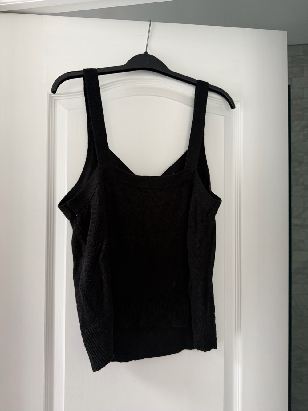 Banana Republic Factory Black Ramie Blend V Neck Sweater Tank Top XL - Picture 3 of 6